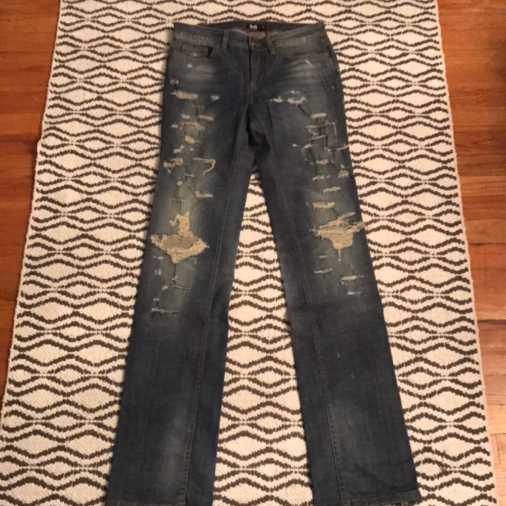 D&G Distressed Straight Leg Jean